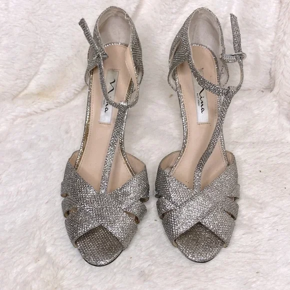 🌷Nina New York🌷 Silver Sparkle Classic Cocktail Heel Dance Sandals - Picture 3 of 7